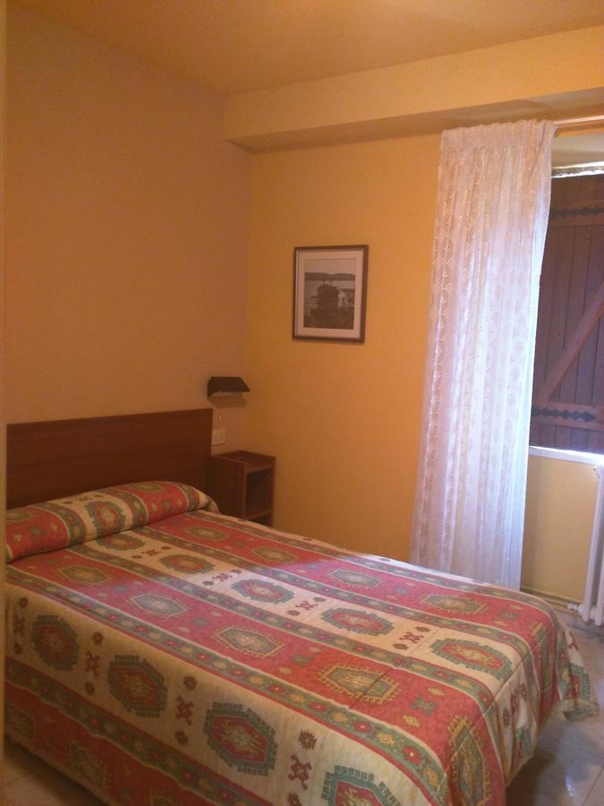 Hostal San Paio Lavacolla Eksteriør bilde