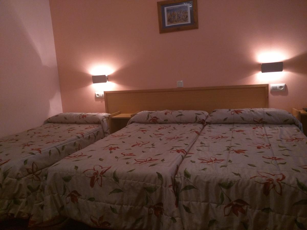 Hostal San Paio Lavacolla Eksteriør bilde